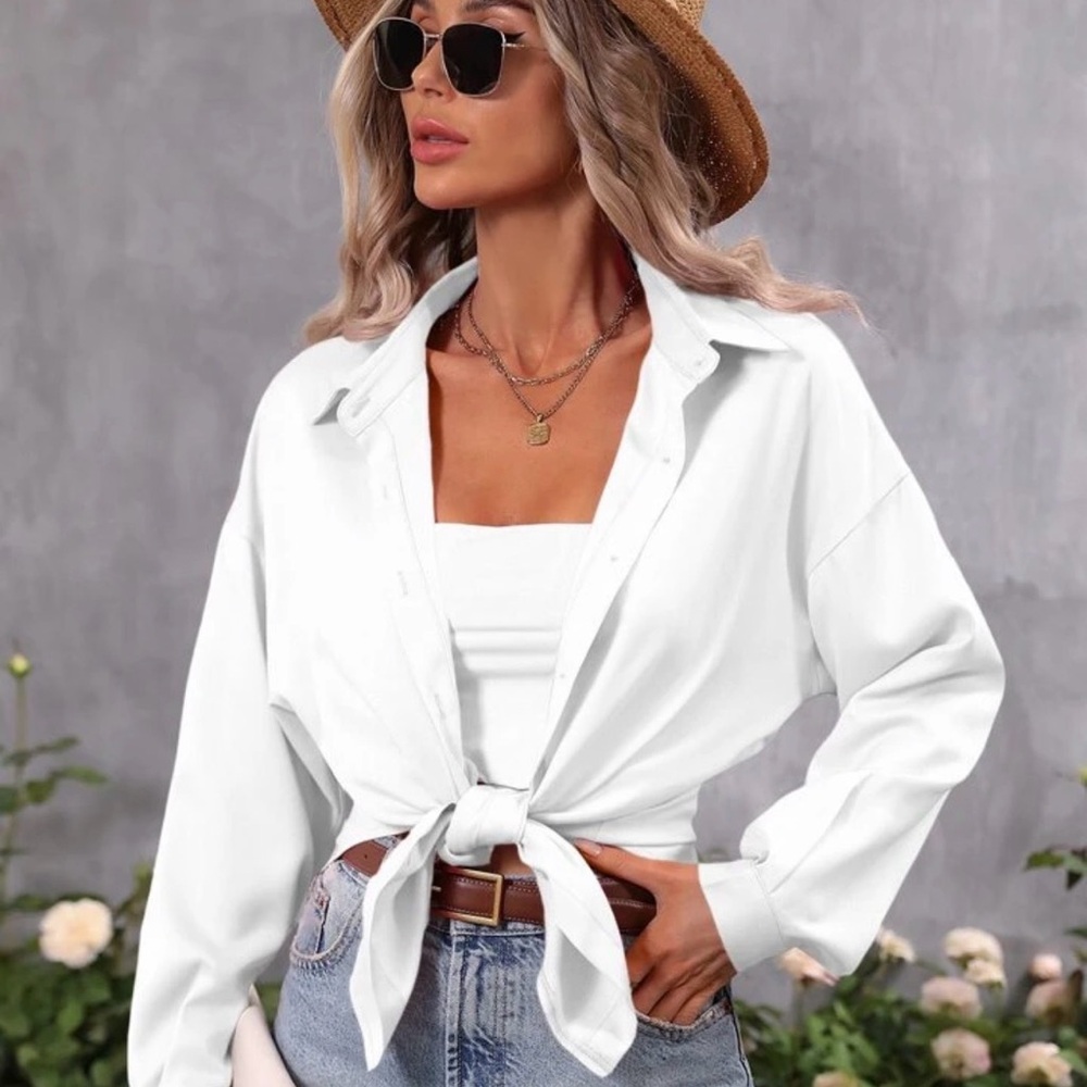 Small Oversized White Button-Up Shirt and Denim Shorts - Picture 3 of 7